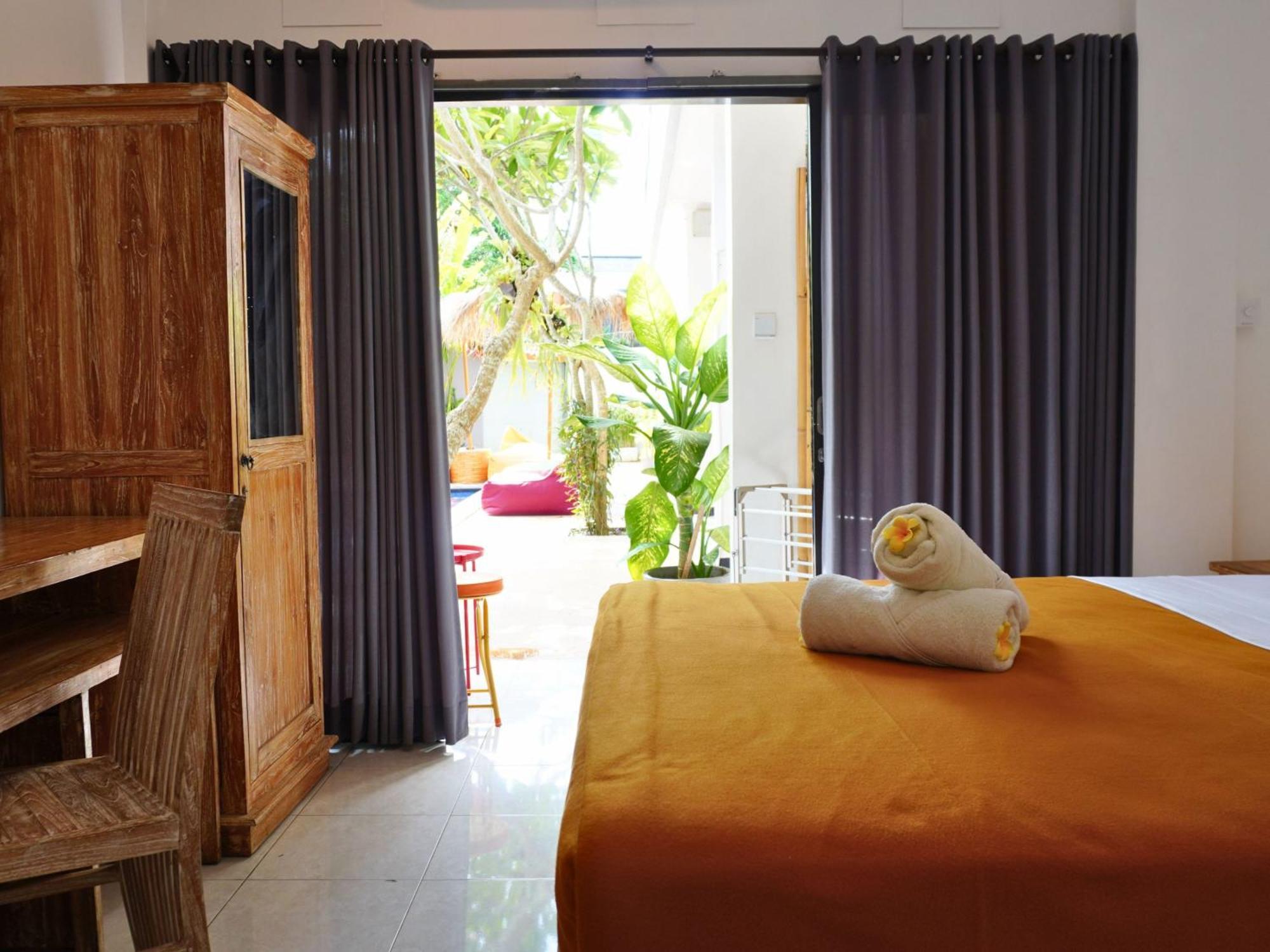 Summer Of Surf Hostel Uluwatu Ungasan Exteriör bild