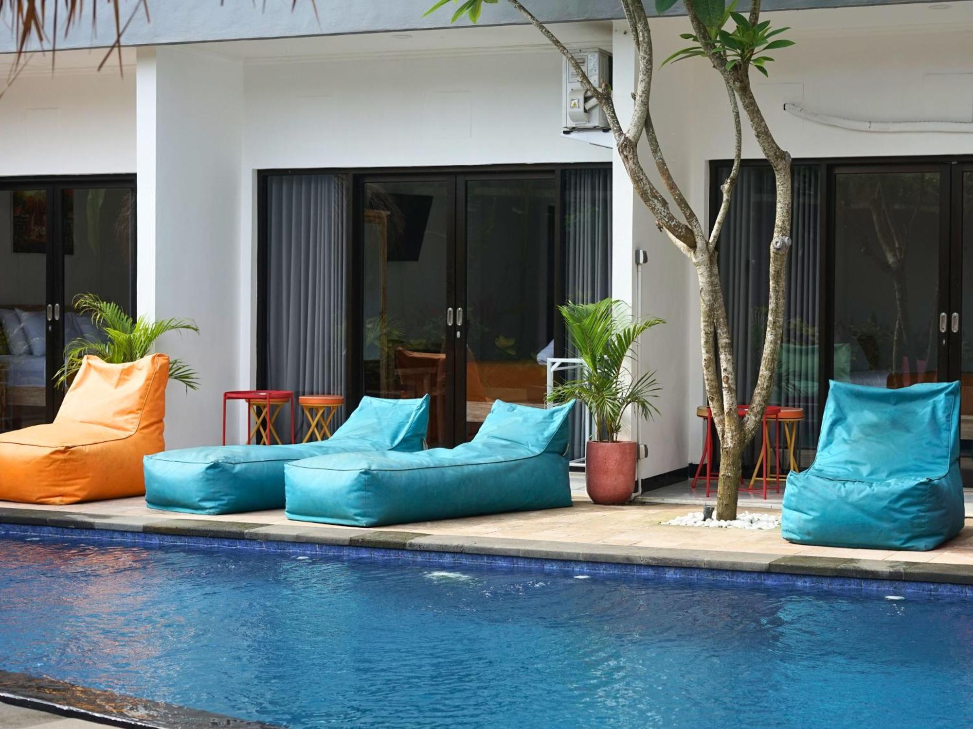 Summer Of Surf Hostel Uluwatu Ungasan Exteriör bild